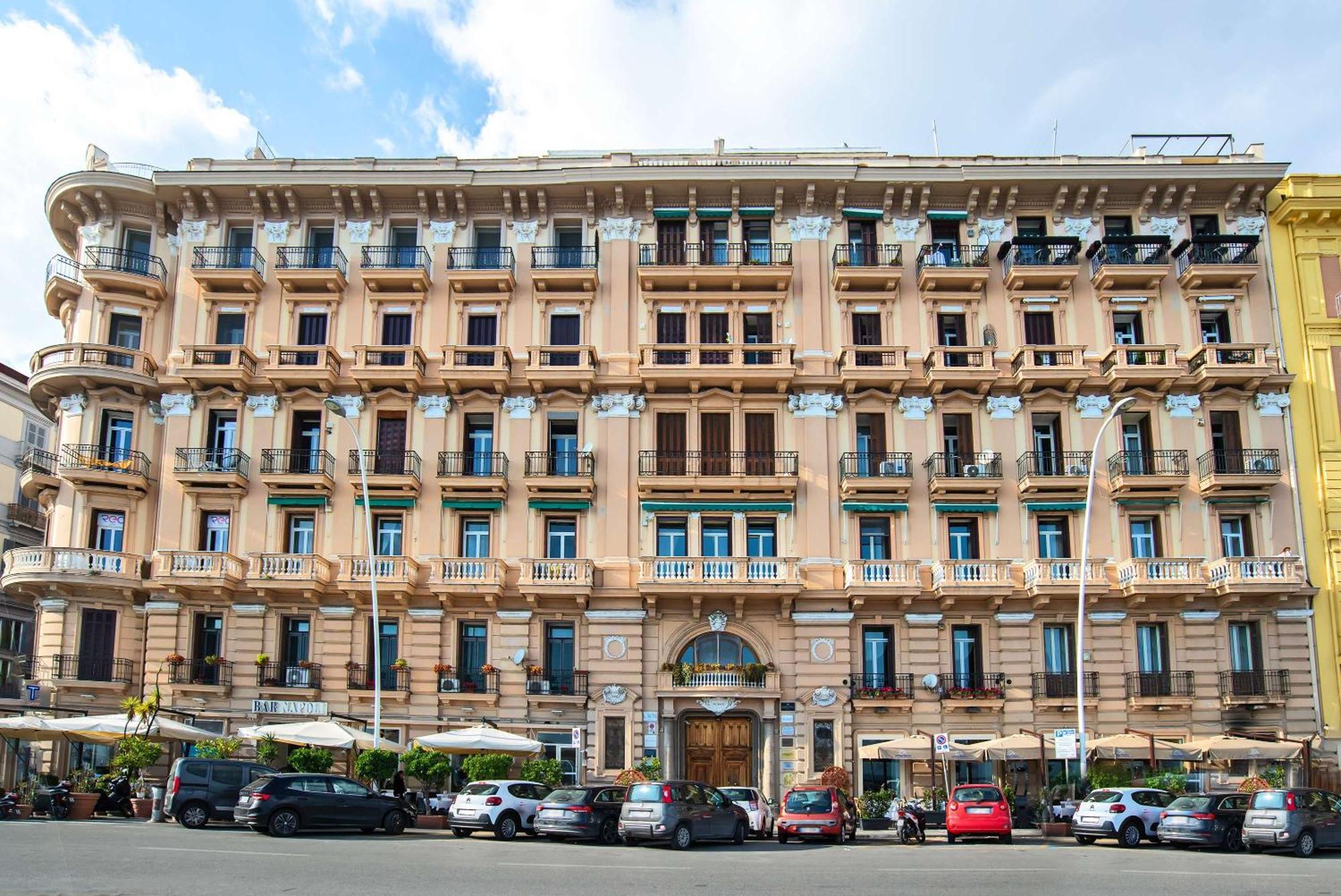 Gram Suites Nápoly Kültér fotó